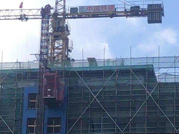 施工电梯